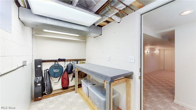 145 Greenbrier Drive, Chagrin Falls, OH 44022