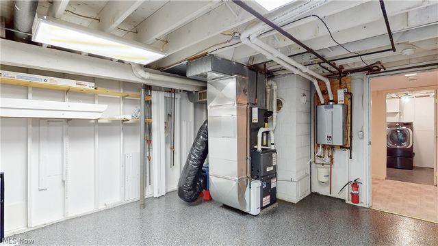 145 Greenbrier Drive, Chagrin Falls, OH 44022