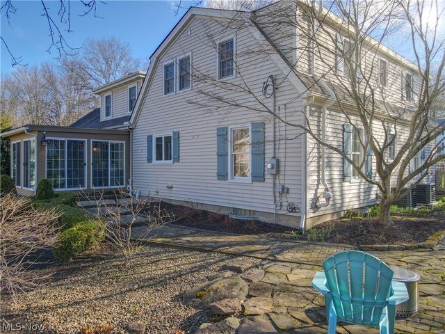 145 Greenbrier Drive, Chagrin Falls, OH 44022