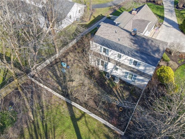 145 Greenbrier Drive, Chagrin Falls, OH 44022