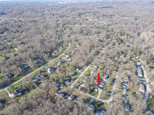 145 Greenbrier Drive, Chagrin Falls, OH 44022