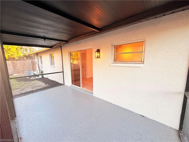 9017 Pineapple RD, Fort Myers, FL 33967