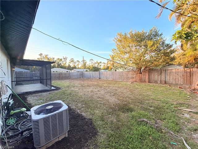 9017 Pineapple RD, Fort Myers, FL 33967