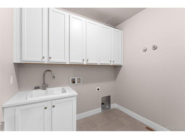 9751 E 62nd Dr, Denver, CO 80238