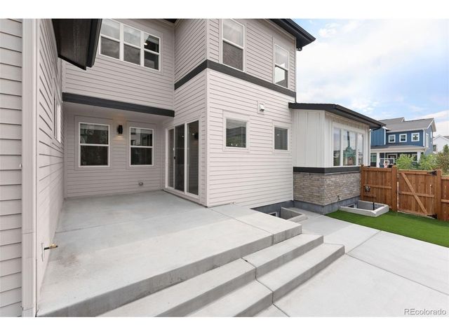 9751 E 62nd Dr, Denver, CO 80238