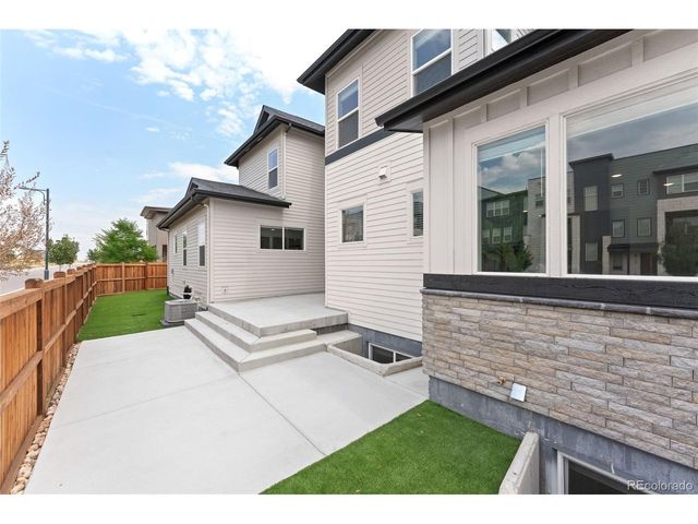 9751 E 62nd Dr, Denver, CO 80238