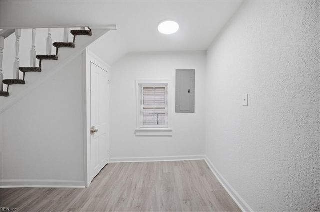 341 N 5th ST, Suffolk, VA 23434