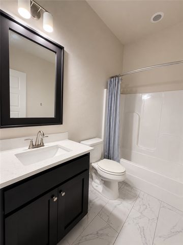 1504 SW Hamilton Avenue, Bentonville, AR 72713