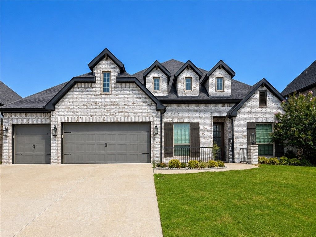 1504 SW Hamilton Avenue, Bentonville, AR 72713
