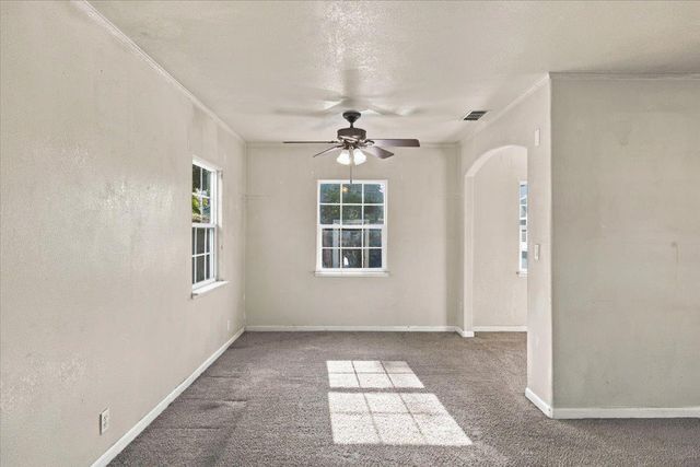 215 High St, Roseville, CA 95678