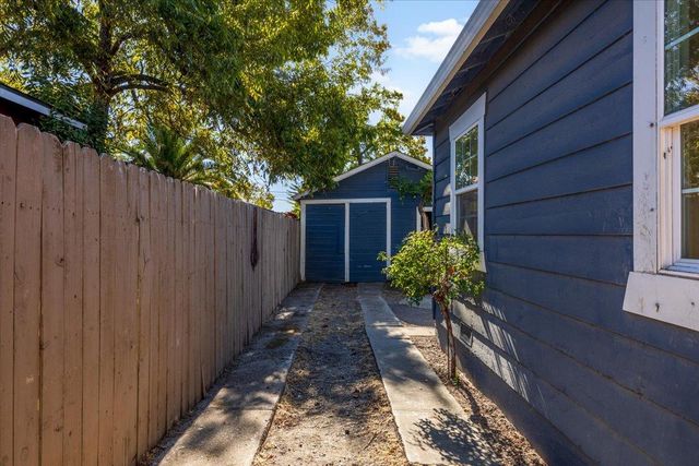 215 High St, Roseville, CA 95678