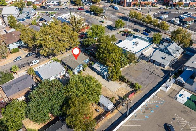 215 High St, Roseville, CA 95678