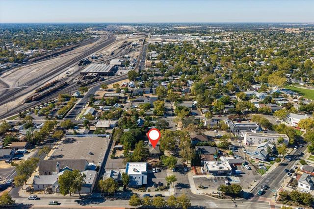 215 High St, Roseville, CA 95678