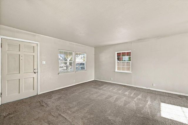 215 High St, Roseville, CA 95678