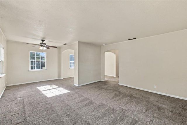 215 High St, Roseville, CA 95678