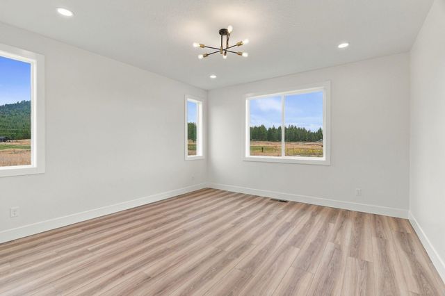 3942 L Garden Spot Rd, Loon Lake, WA 99148