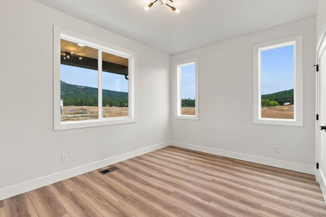 3942 L Garden Spot Rd, Loon Lake, WA 99148