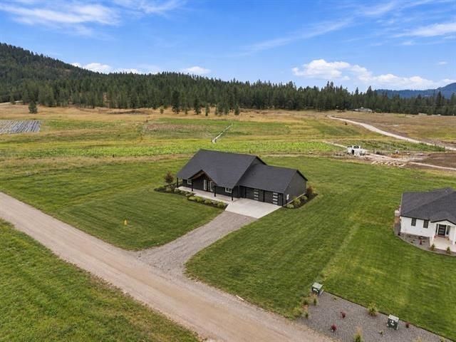3942 L Garden Spot Rd, Loon Lake, WA 99148