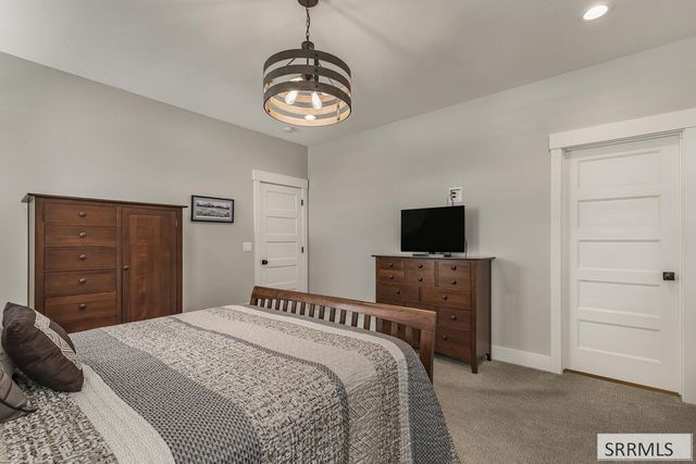 1820 N Iver Street, Idaho Falls, ID 83401