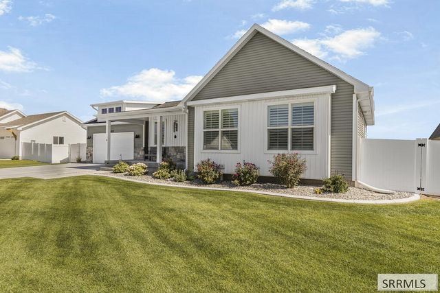 1820 N Iver Street, Idaho Falls, ID 83401