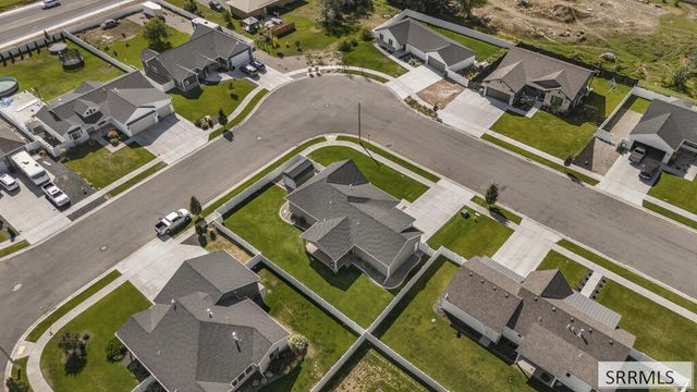 1820 N Iver Street, Idaho Falls, ID 83401