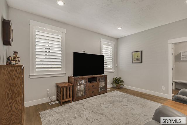 1820 N Iver Street, Idaho Falls, ID 83401