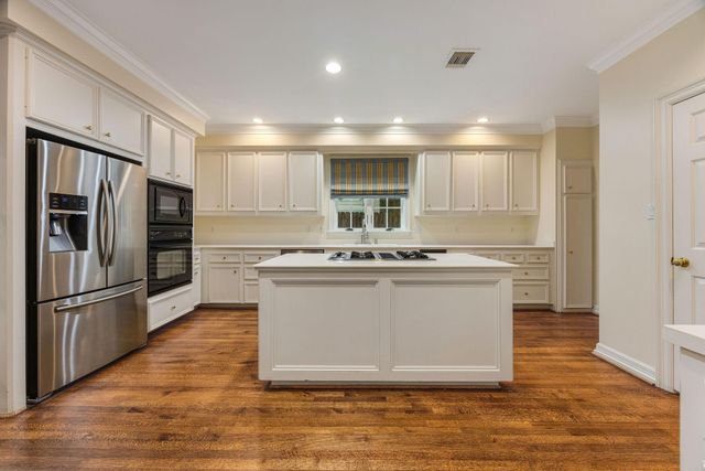3216 Rice Boulevard, West University Place, TX 77005