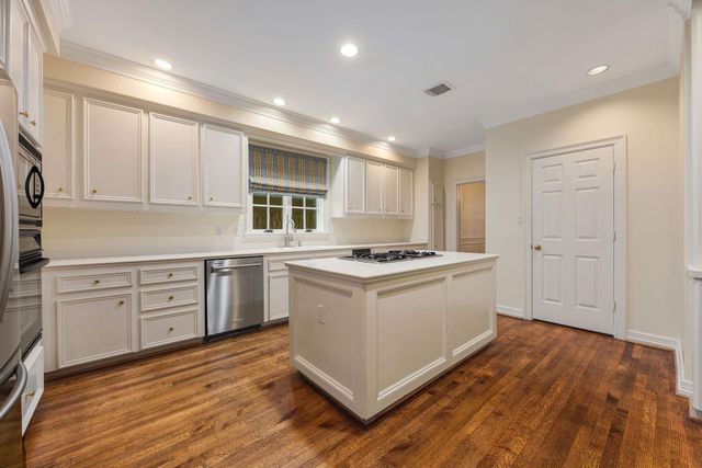 3216 Rice Boulevard, West University Place, TX 77005
