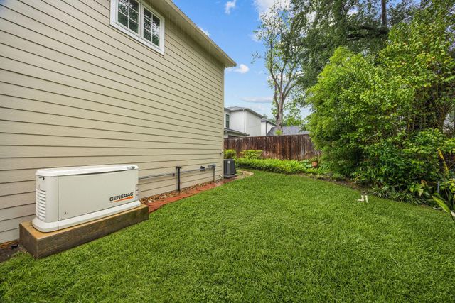 3216 Rice Boulevard, West University Place, TX 77005