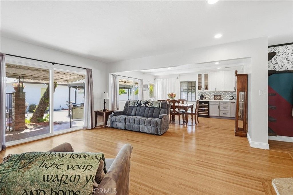 Image 13 of property listing at 10660 HOMELAND AVE., Whittier, CA 90603