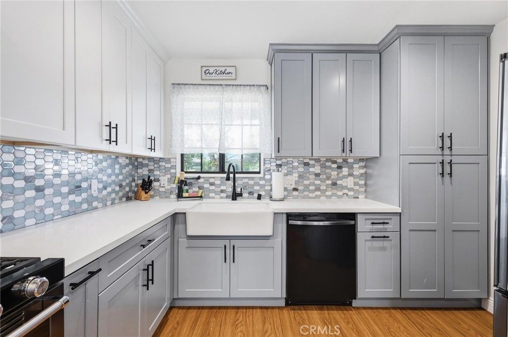 Image 3 of property listing at 10660 HOMELAND AVE., Whittier, CA 90603