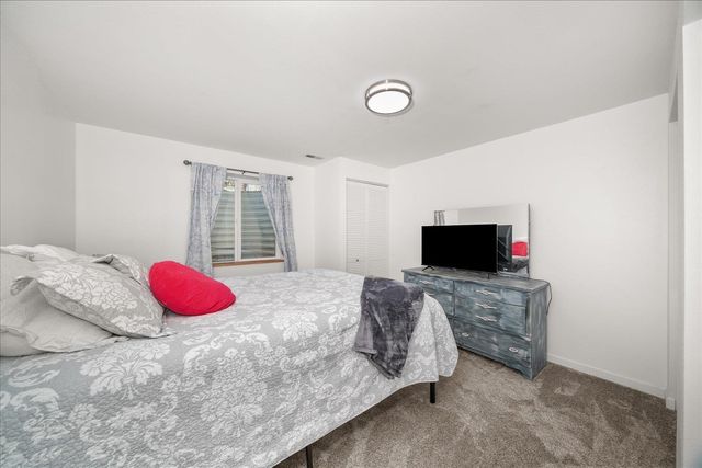 21611 N Little Spokane Dr, Colbert, WA 99005