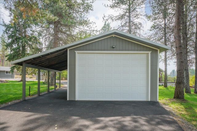 21611 N Little Spokane Dr, Colbert, WA 99005
