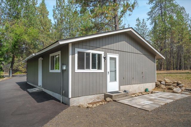 21611 N Little Spokane Dr, Colbert, WA 99005