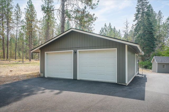 21611 N Little Spokane Dr, Colbert, WA 99005