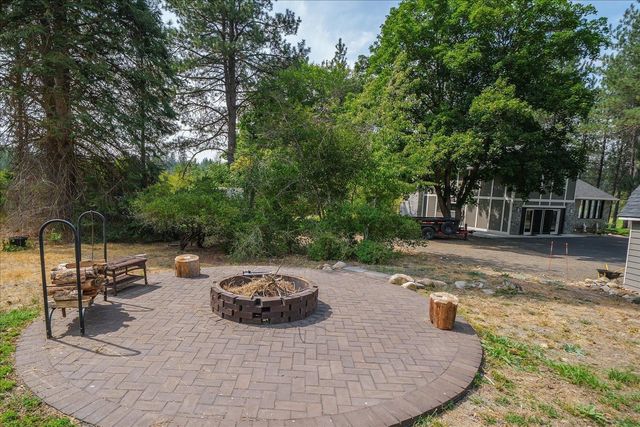 21611 N Little Spokane Dr, Colbert, WA 99005