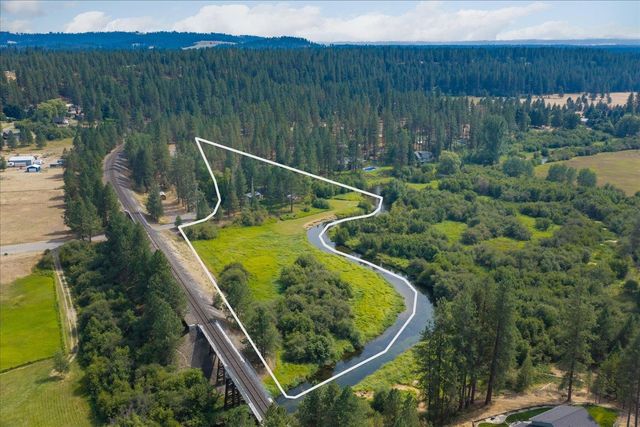 21611 N Little Spokane Dr, Colbert, WA 99005