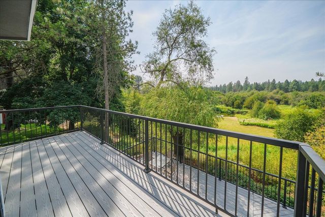 21611 N Little Spokane Dr, Colbert, WA 99005