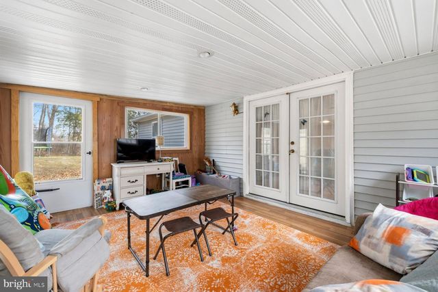 14622 HOLLOW RD, Hancock, MD 21750