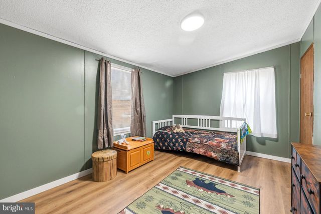 14622 HOLLOW RD, Hancock, MD 21750