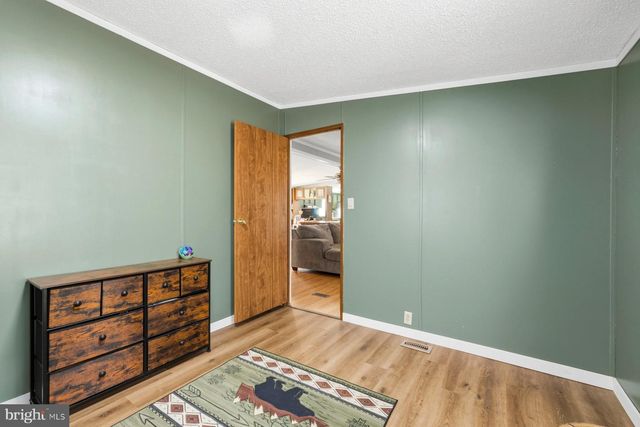 14622 HOLLOW RD, Hancock, MD 21750