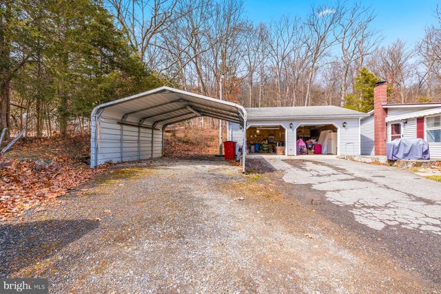 14622 HOLLOW RD, Hancock, MD 21750