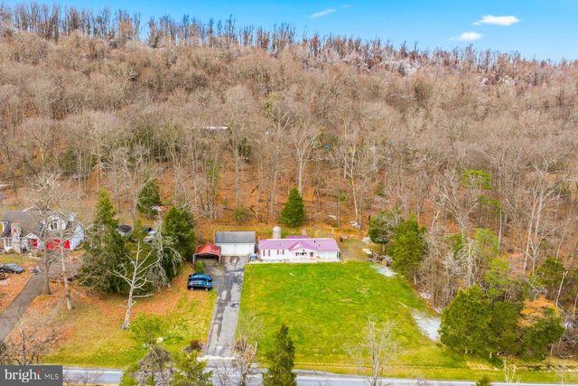 14622 HOLLOW RD, Hancock, MD 21750