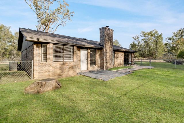 426 Candlelight Lane, Livingston, TX 77351