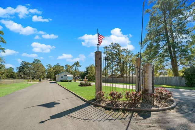 426 Candlelight Lane, Livingston, TX 77351