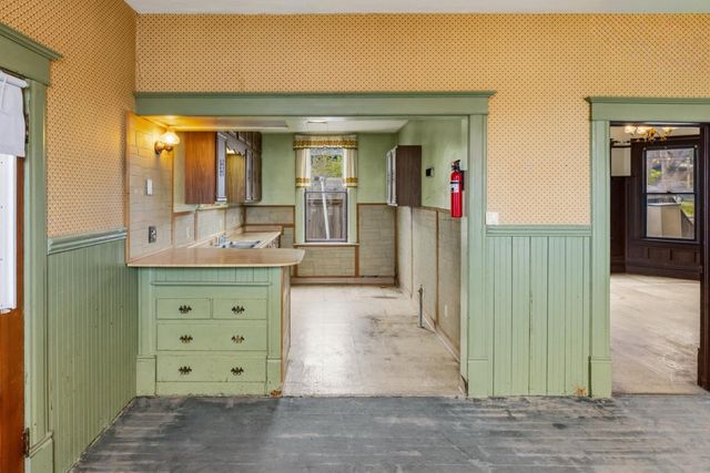 947 W Franklin Street, Monterey, CA 93940