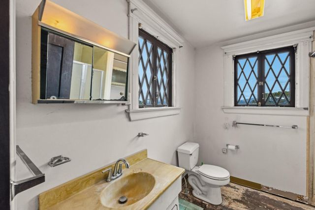 947 W Franklin Street, Monterey, CA 93940