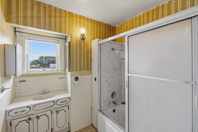 947 W Franklin Street, Monterey, CA 93940
