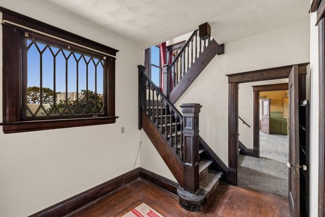 947 W Franklin Street, Monterey, CA 93940