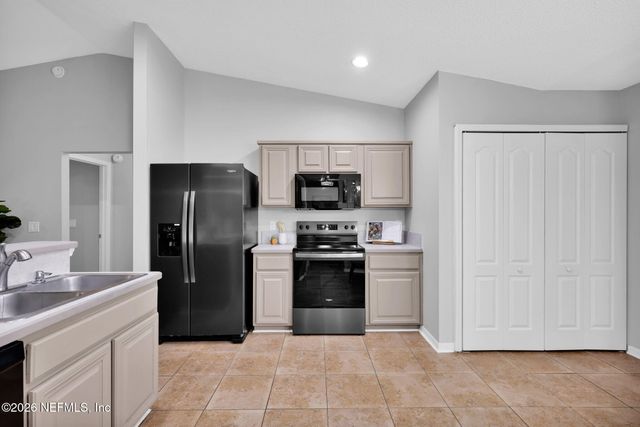 11558 COURTNEY WATERS Lane, Jacksonville, FL 32258